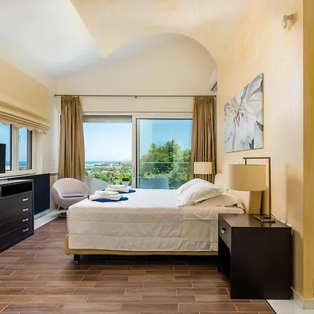 Giakoumakis Luxury-private Villa