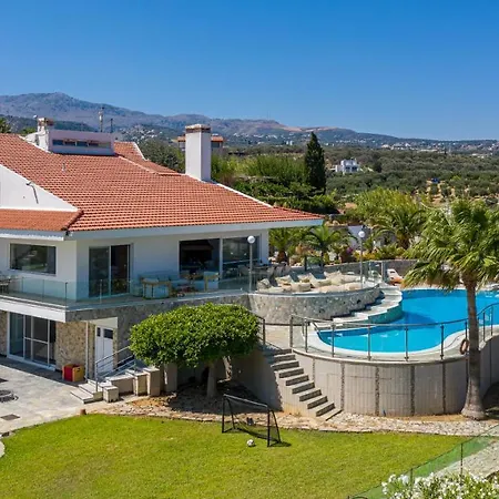Giakoumakis Luxury-private Villa *