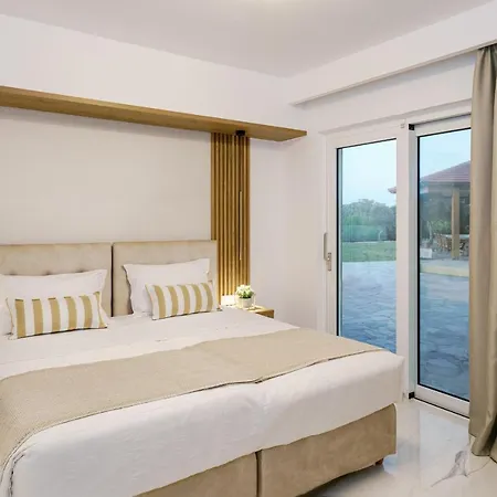 Giakoumakis Luxury-private Villa *